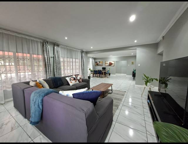 4 BEDROOM HOUSE FOR SALE IN HENLEY ON KLIP